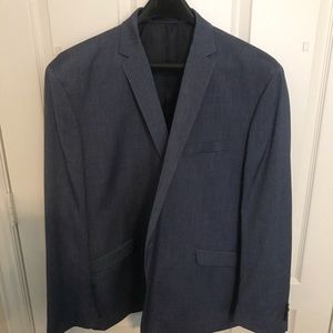 Mens Kenneth Cole reaction suit.